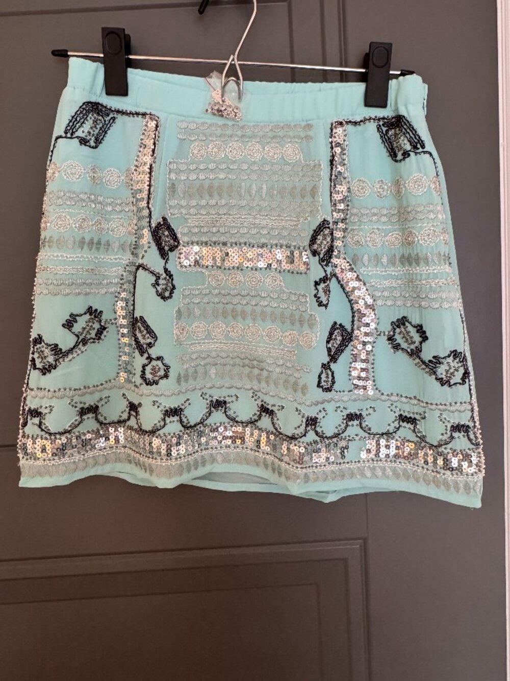 NWOT Verty Sequence Teal Skirt (Size M)